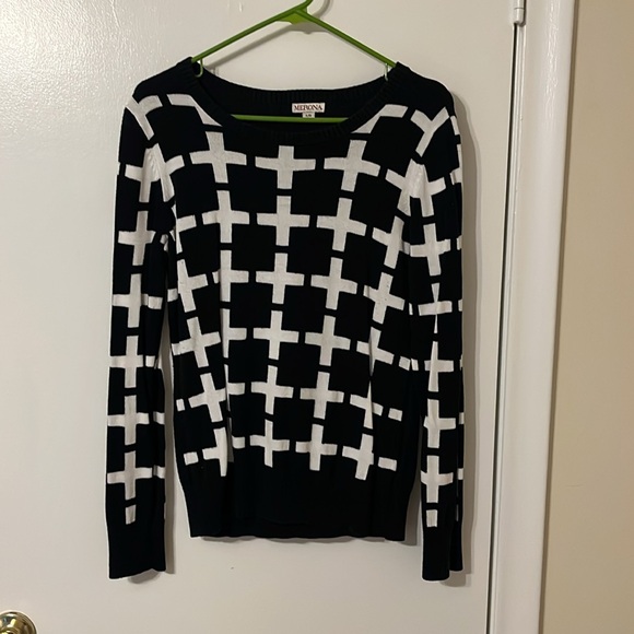 Merona Large Black and white Geometric Sweater - Picture 3 of 9